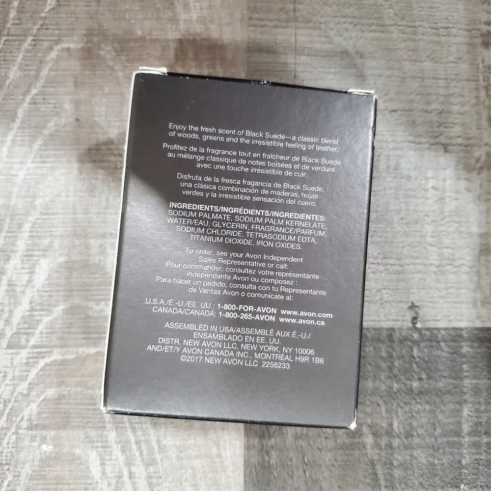 Avon Black suede soap on a rope 5 Oz